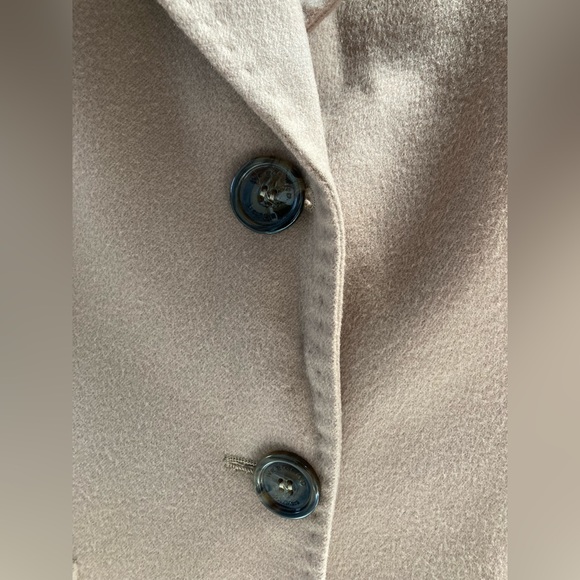 **SOLD** MaxMara blazer - Picture 2 of 7